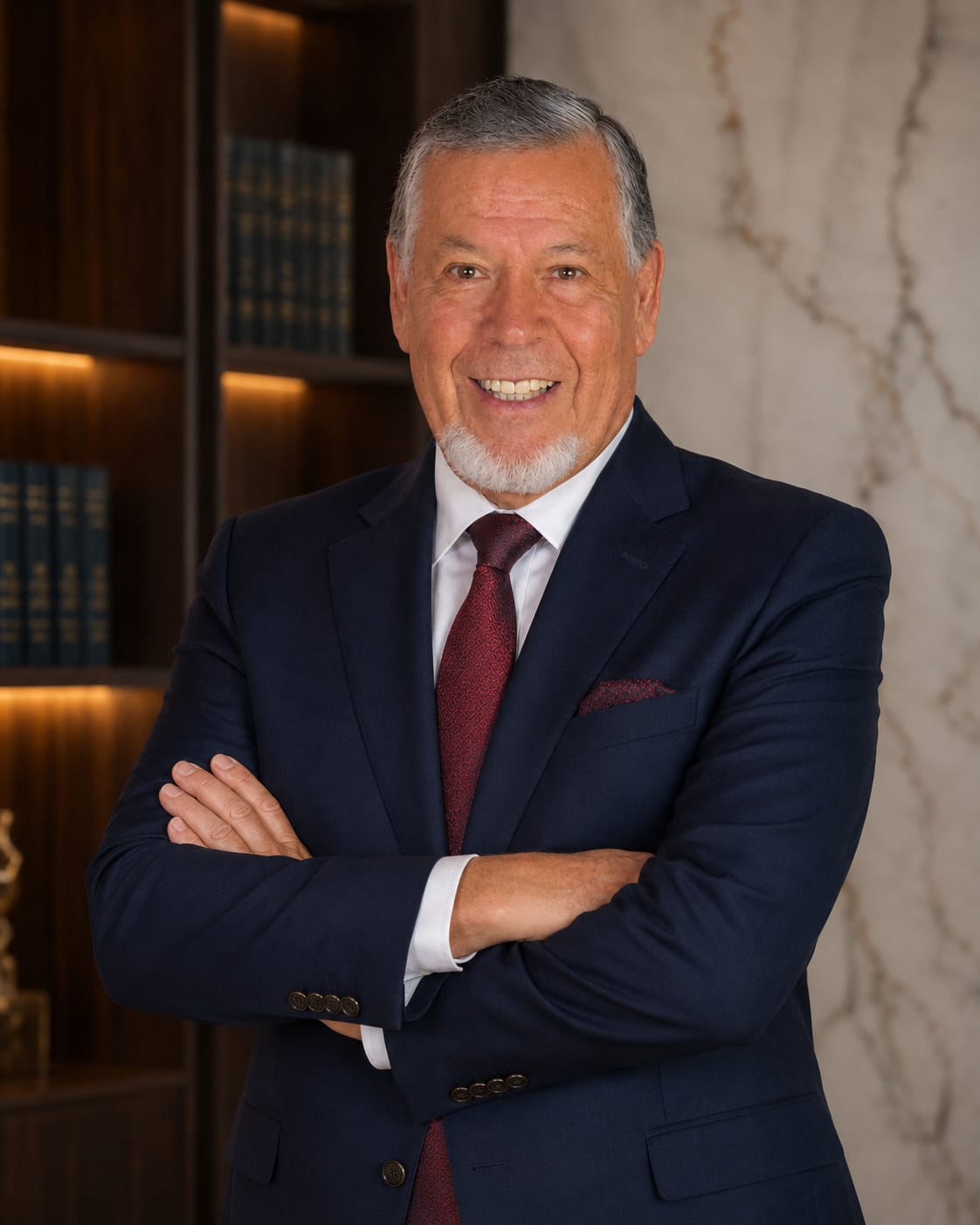 Dr. Hernán Ulloa Parada — Fundador